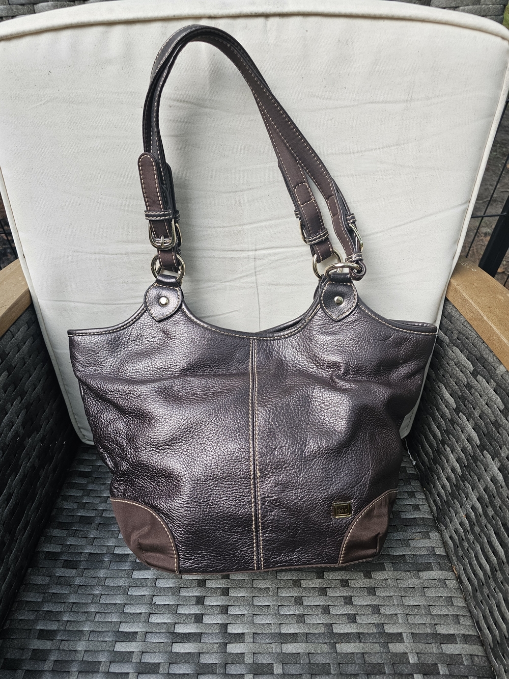 🚨SALE🚨The Sak Chocolate Metallic Leather Hobo Bag